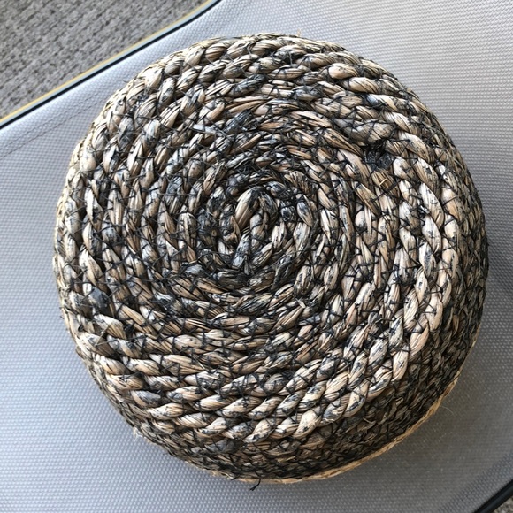 Natural sea grass basket 🌿 - Picture 4 of 4